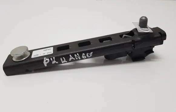 Renault Kangoo II Seat belt adjustment rail 448762C