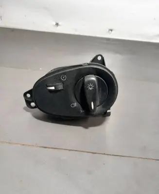 Ford Focus Light switch 98AG13A024EE 04052543