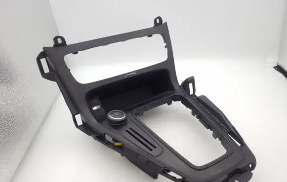 Ford Focus ST Radio/GPS head unit trim PF1EBA044K30