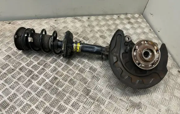 Volkswagen Golf VII Front wheel hub spindle knuckle