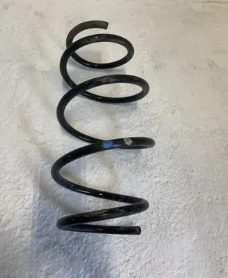 Toyota Auris E180 Front coil spring