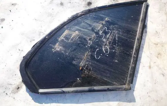BMW X5 E53 Rear side window as2