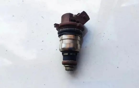 Ford Fiesta Fuel injector 97MFBA 0768Z