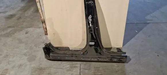 Toyota RAV 4 (XA40) Pillar (middle)