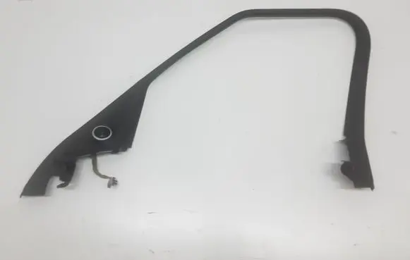 Land Rover Range Rover Sport L494 Front door glass trim molding DK6220904A BJ3218808AC