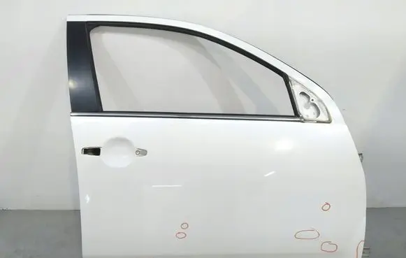 Peugeot 4007 Front door
