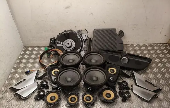 Volvo XC90 Audio system kit 31350429