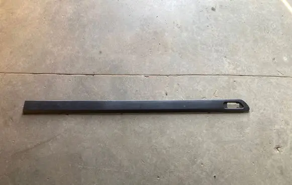 Volvo XC90 Front door trim (molding) 09483885