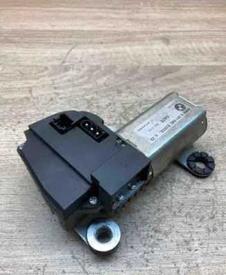 BMW 5 E39 Rear window wiper motor 8361640 E3933L