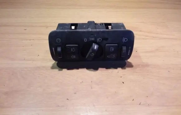 Volvo S80 Light switch 30739415