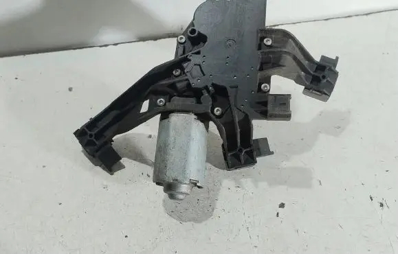 Peugeot 207 Rear window wiper motor 9652418780