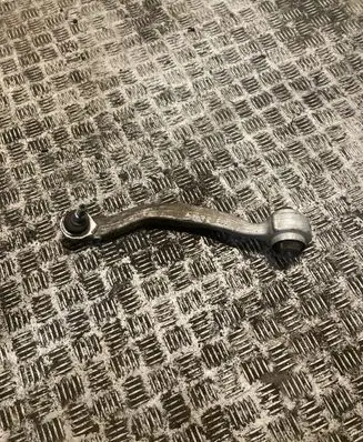 Mercedes-Benz E A207 Front lower control arm/wishbone 2043306711 A2043306711