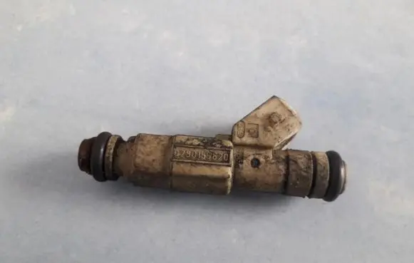 Ford Mondeo MK II Fuel injector 0280155820