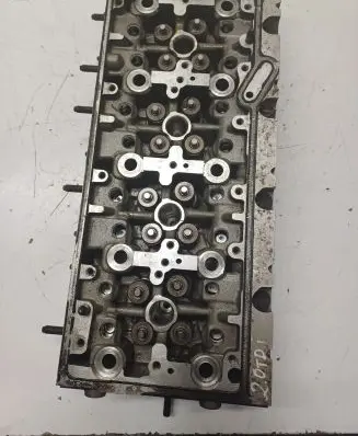 Volkswagen Tiguan Engine head 04L103373E