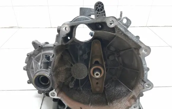 Volkswagen Up Manual 5 speed gearbox Nze