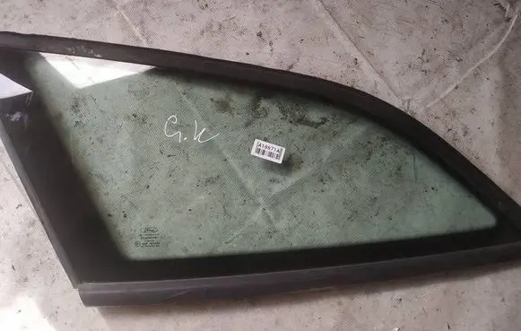 Ford Mondeo Mk III Rear side window as2