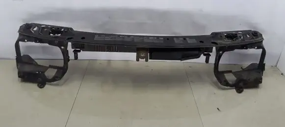 Top upper radiator support slam panel