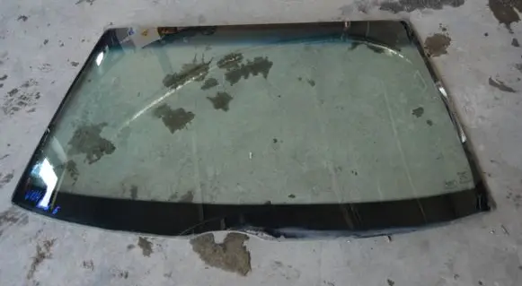 Mercedes-Benz E W124 Front windscreen/windshield window 