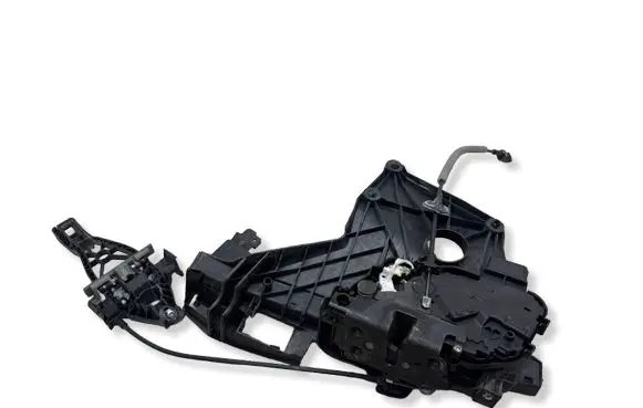 Volvo V70 Front door lock 31253665