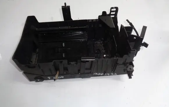 Opel Astra J Battery box tray 13308434