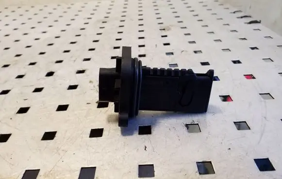 BMW 5 F10 F11 Mass air flow meter 0281006092 8506408