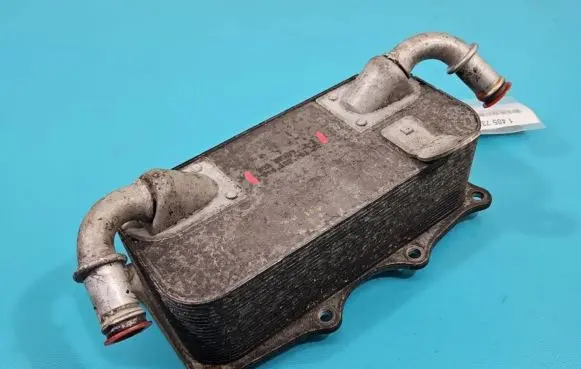 Engine oil radiator