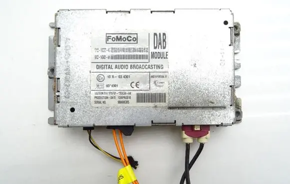 Jaguar XF X250 Central body control module 10R034301
