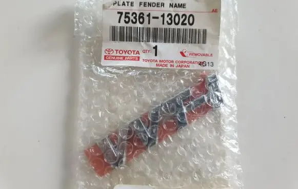 Toyota Corolla Verso E121 Other badges/marks 7536113020