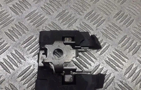 Saab 9-5 Steering rack mounting bracket 5202940