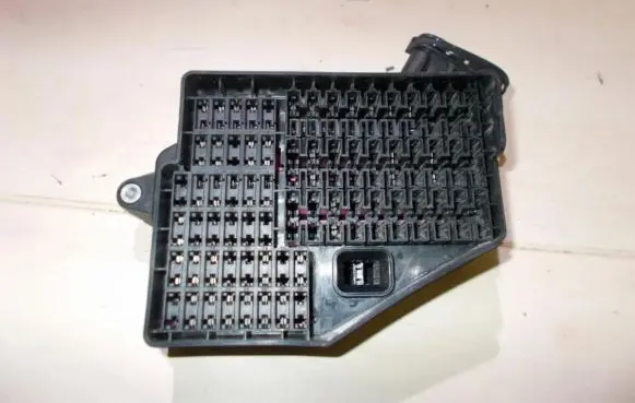 Skoda Fabia Mk1 (6Y) Fuse box set