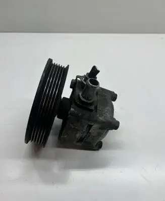 Volvo V50 Power steering pump 36050678