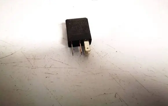 Opel Meriva A Other relay 24435922