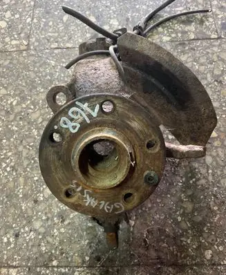 Ford Galaxy Front wheel hub