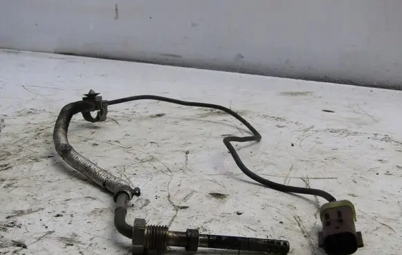 Jeep Cherokee Exhaust gas temperature sensor 1111
