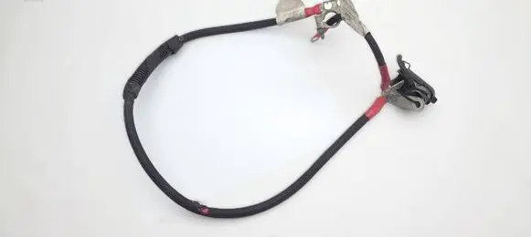 Positive cable (battery)
