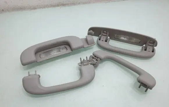 Mercedes-Benz GL X164 A set of handles for the ceiling A1648100554