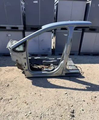 Volkswagen Sharan Front quarter panel 