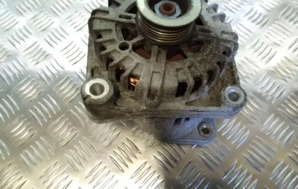 BMW 1 E81 E87 Generator/alternator 7802261A103 FG18S019 2453461B
