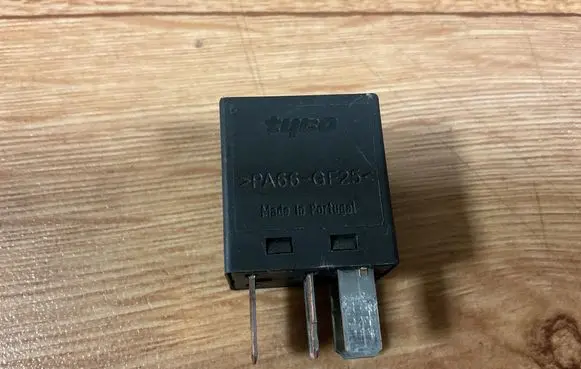 Ford Mondeo Mk III Other relay 5M5T14B192AA 060741C