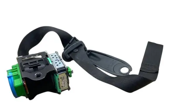 Mercedes-Benz CLC CL203 Front seatbelt 306364610 3063561