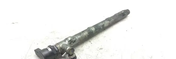 Mercedes-Benz E W211 Fuel main line pipe A6460700295 0445214073