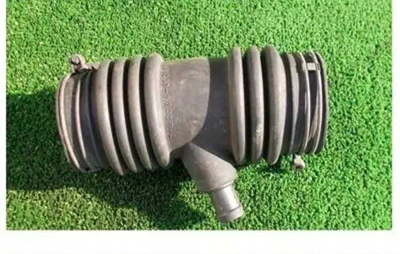 Hyundai Accent Air intake hose/pipe