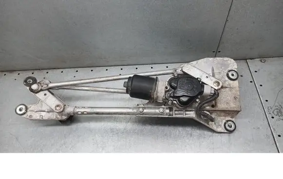 Nissan X-Trail T30 Front wiper linkage 