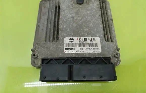 Volkswagen Golf V Engine control unit/module 03G906016AN
