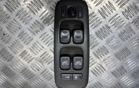 Volvo V70 Electric window control switch 09193383