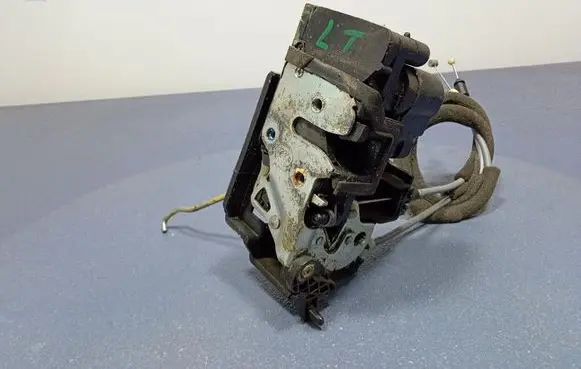 Chevrolet Epica Rear door lock