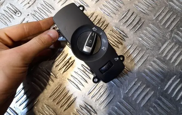 BMW 7 F01 F02 F03 F04 Light switch 9204068
