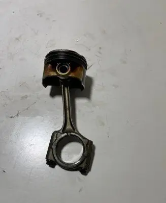 Subaru XV II Piston with connecting rod AK58715