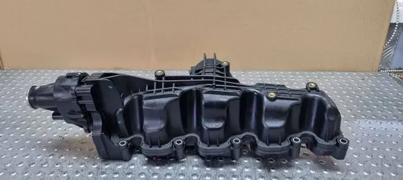 Volkswagen Polo V 6R Intake manifold 03L129711AQ 03L129086A