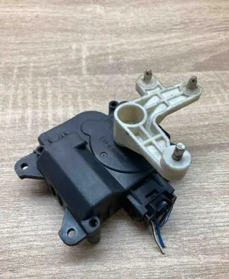 Toyota Yaris Air flap motor/actuator 0637007900 126012V7D WithPlug
